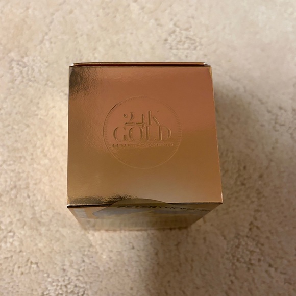 Brand New in Box Peter Thomas Roth Luxury 24K Gold Mask 150 ML / 5.0 FL OZ Large